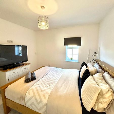 Luxury Countryside Stay - Waters Upton, 텔퍼드 외부 사진